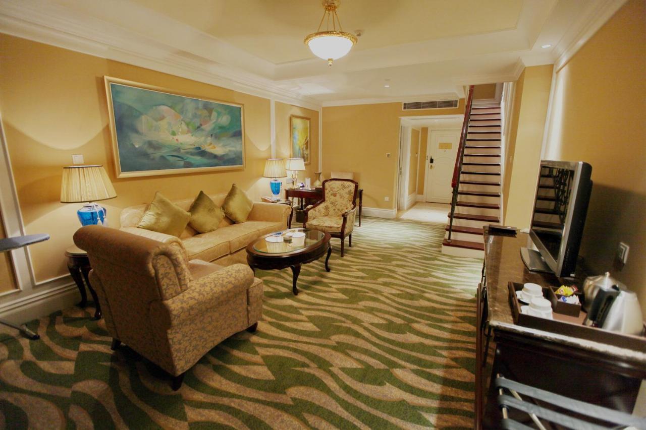 Crowne Plaza Ocean Spring Resort By Ihg Jimo Exterior photo